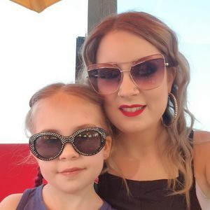 Meet your Posher, Lacey